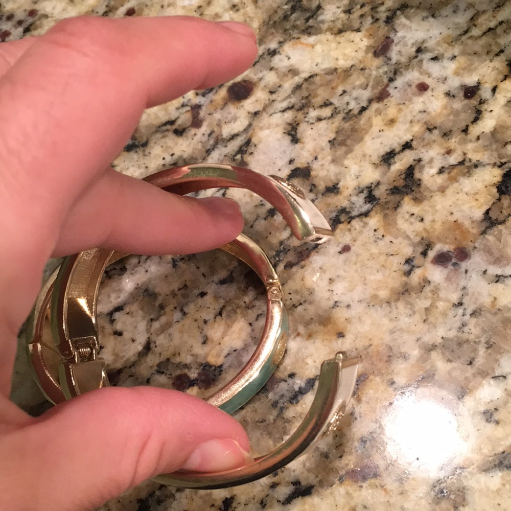 Turquoise and Cream gold Bangle bracelets - Picture 3 of 4